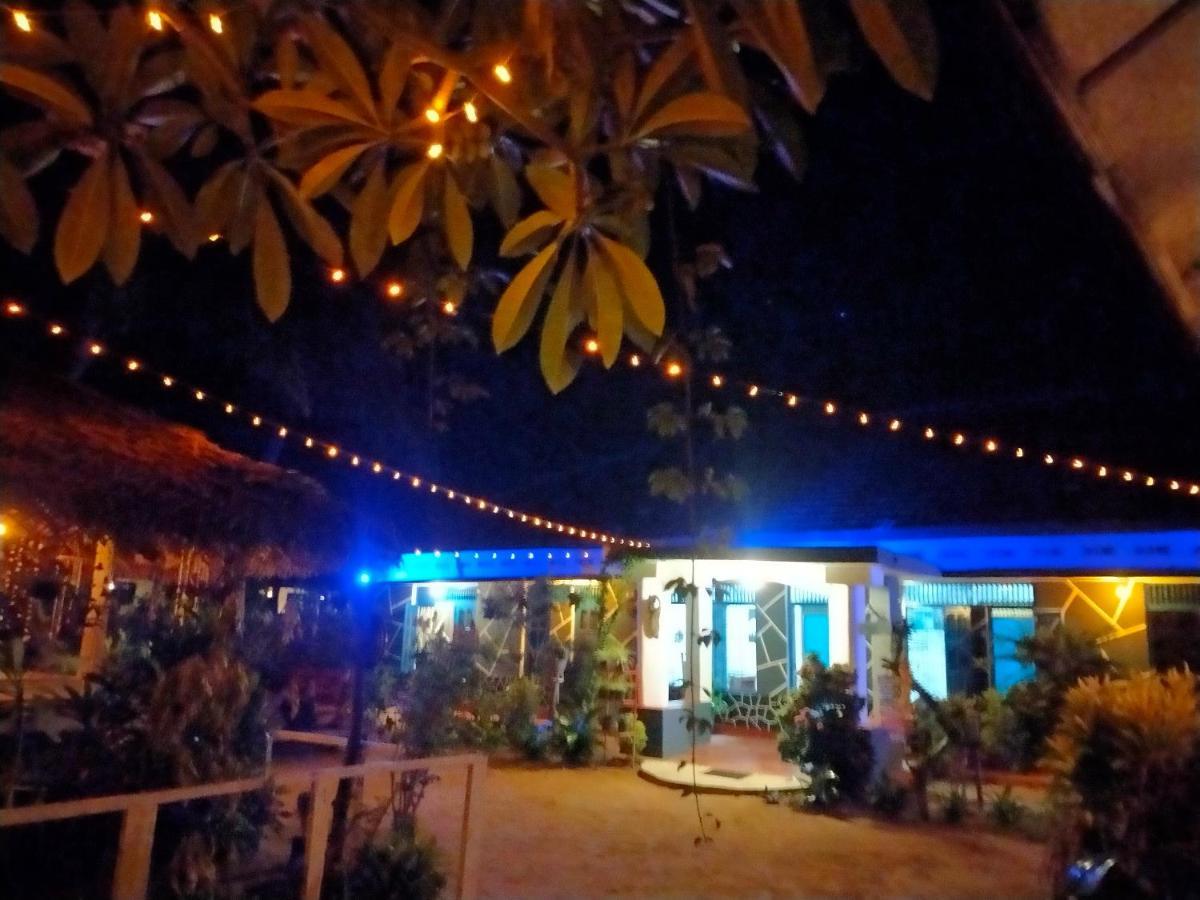 Eastwind Surf Camp Ξενοδοχείο Arugam Bay Εξωτερικό φωτογραφία