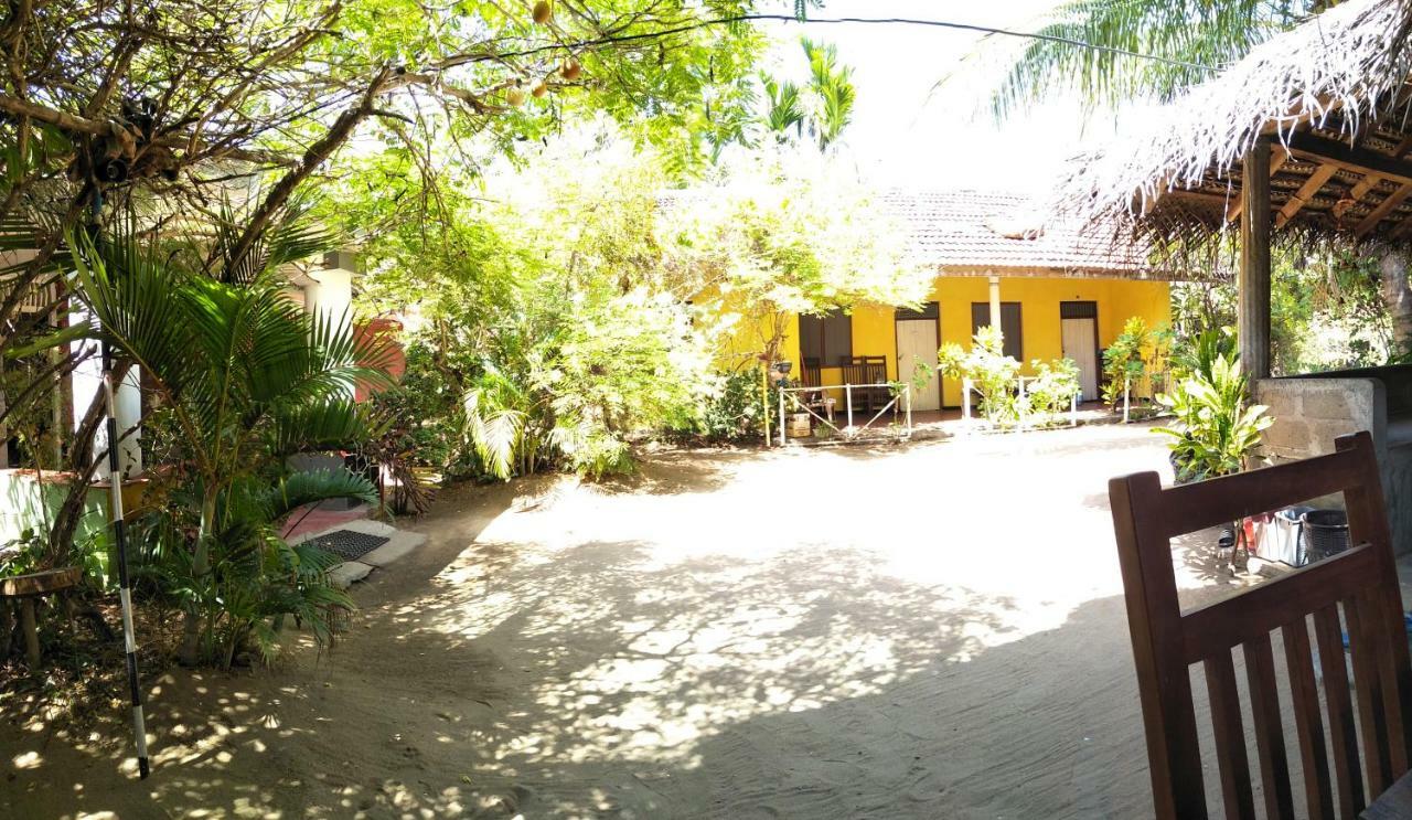 Eastwind Surf Camp Ξενοδοχείο Arugam Bay Εξωτερικό φωτογραφία